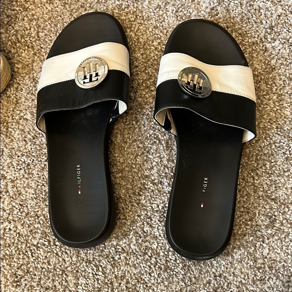 Tommy Hilfiger Women's Black and White Slides
